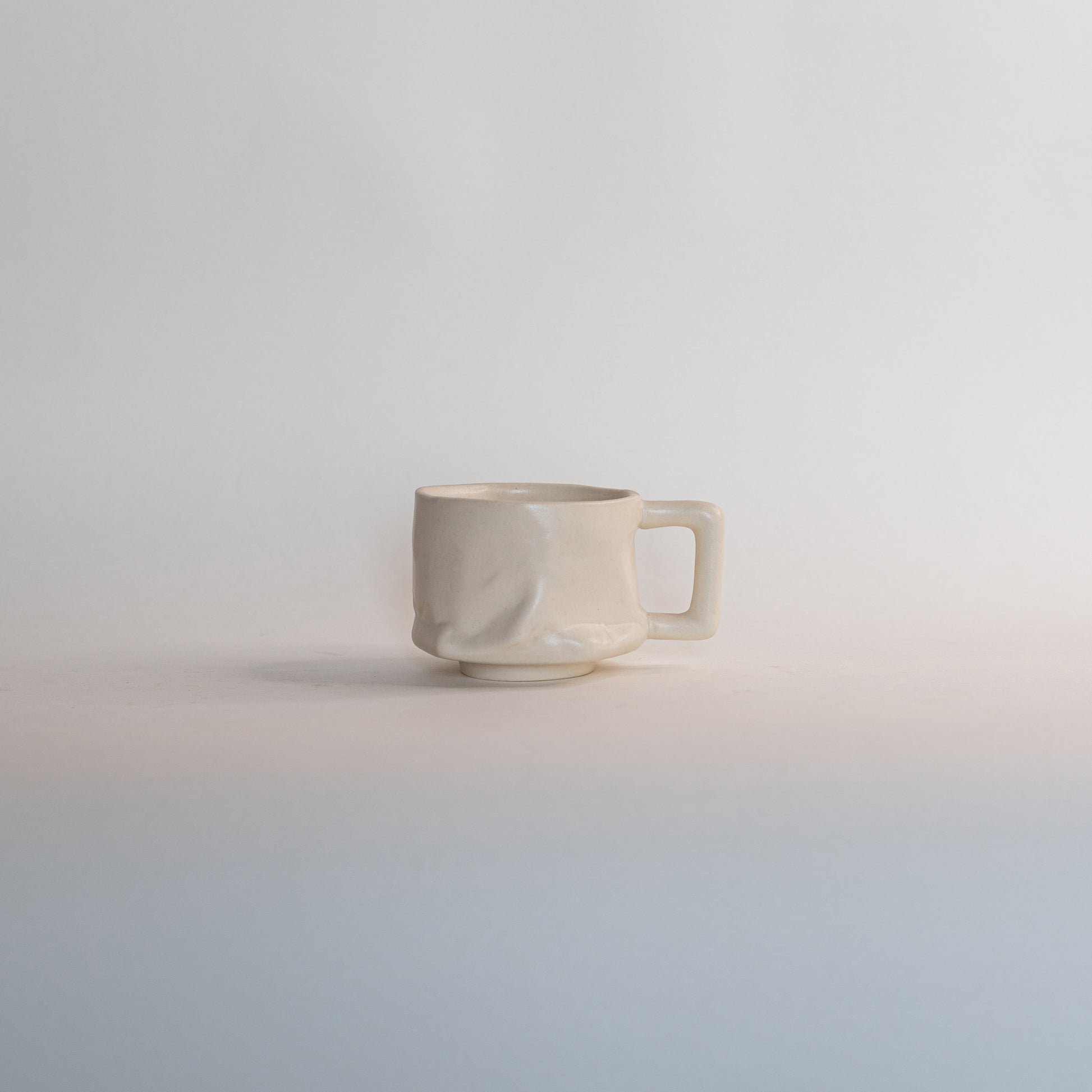 Snow Yunomi (with handle)