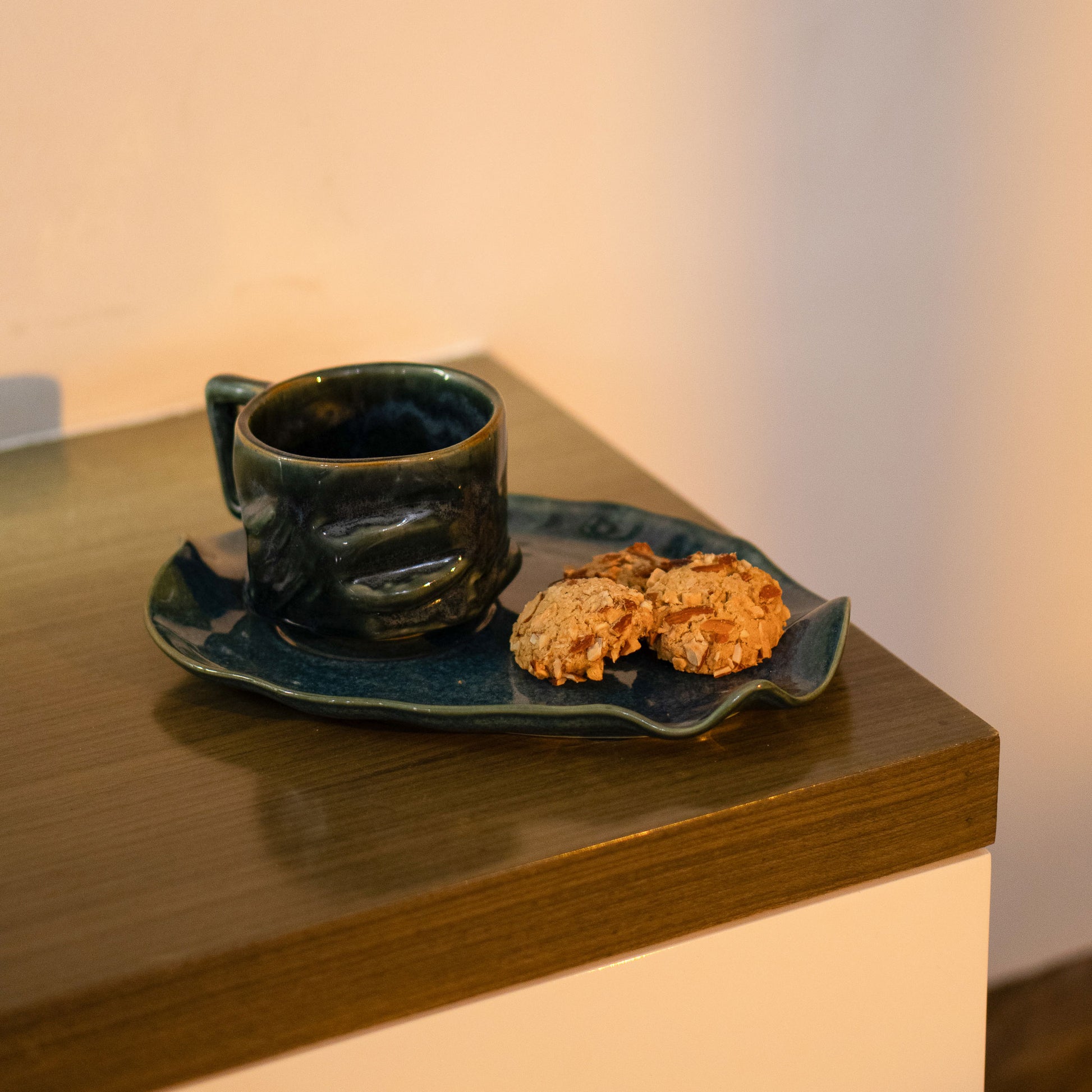 Stream Yunomi Platter + 300ml Mug Combo