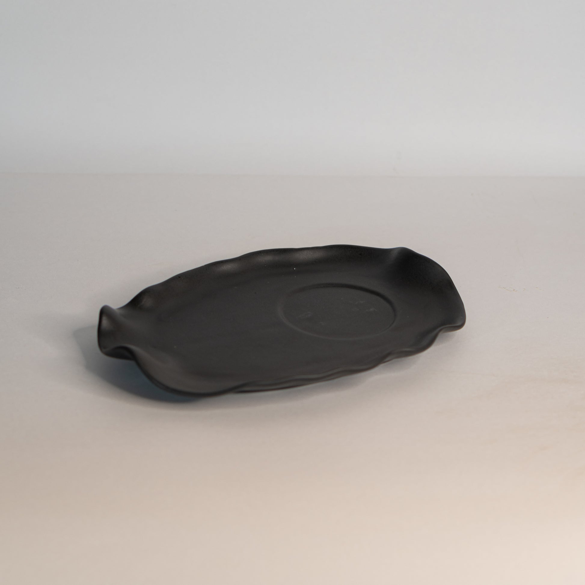 Black Matte Yunomi Platter