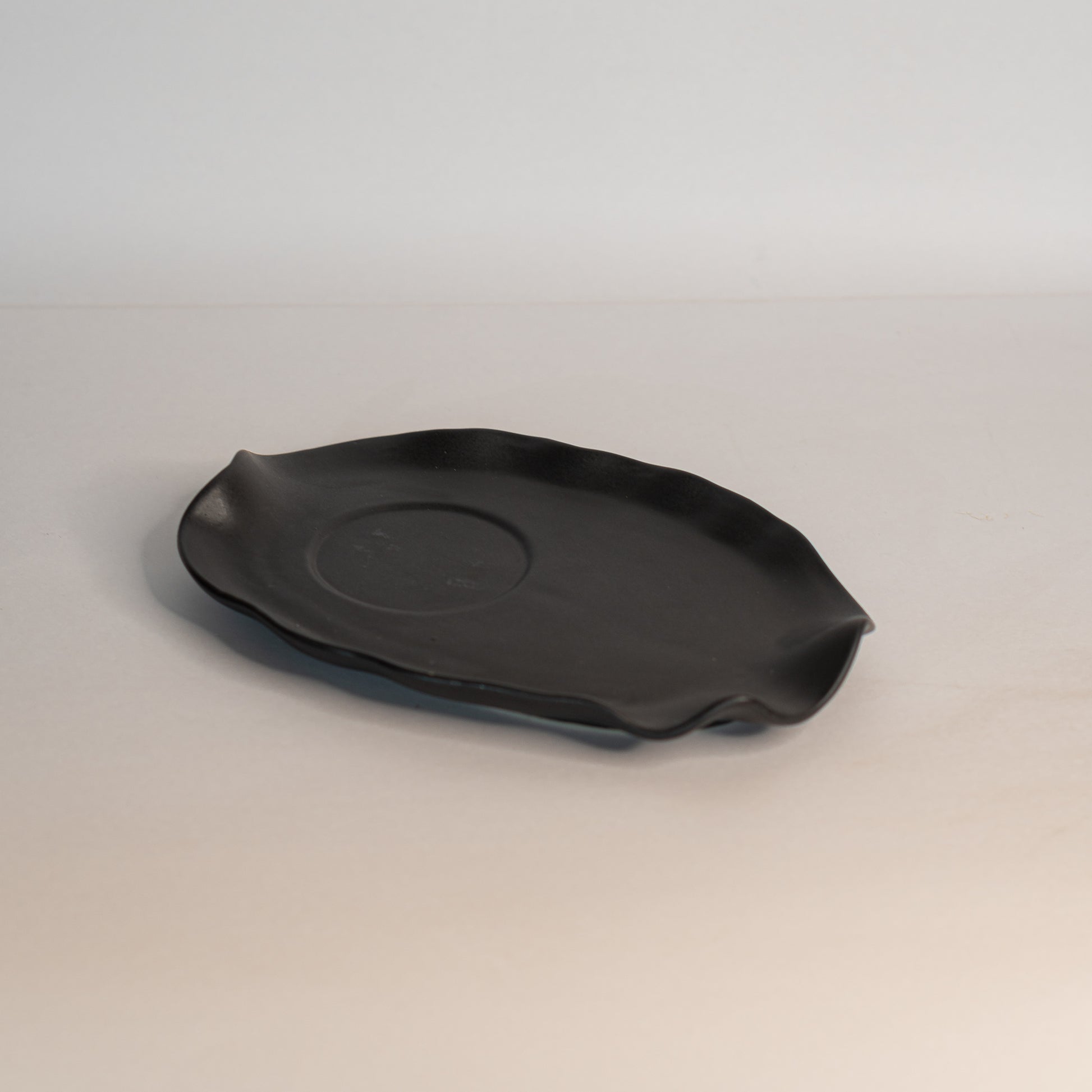 Black Matte Yunomi Platter