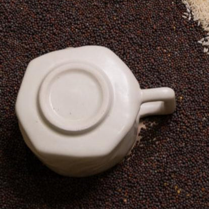 Snow - Yunomi Mugs - With handle. Colour-white. Bottom View.