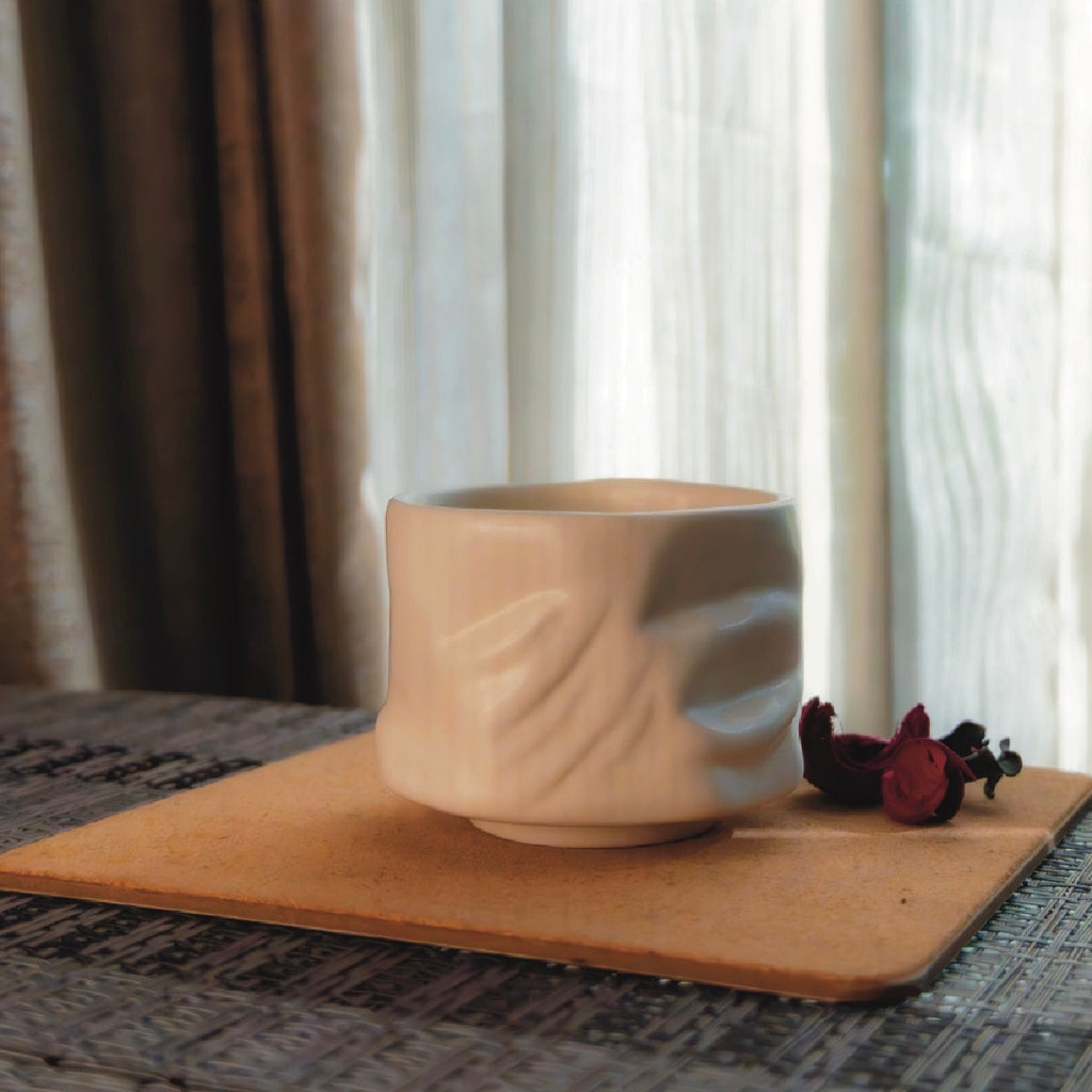 Snow - Yunomi Mugs - With handle. Colour-white. Side View.