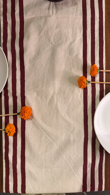 Minimal Table Runner