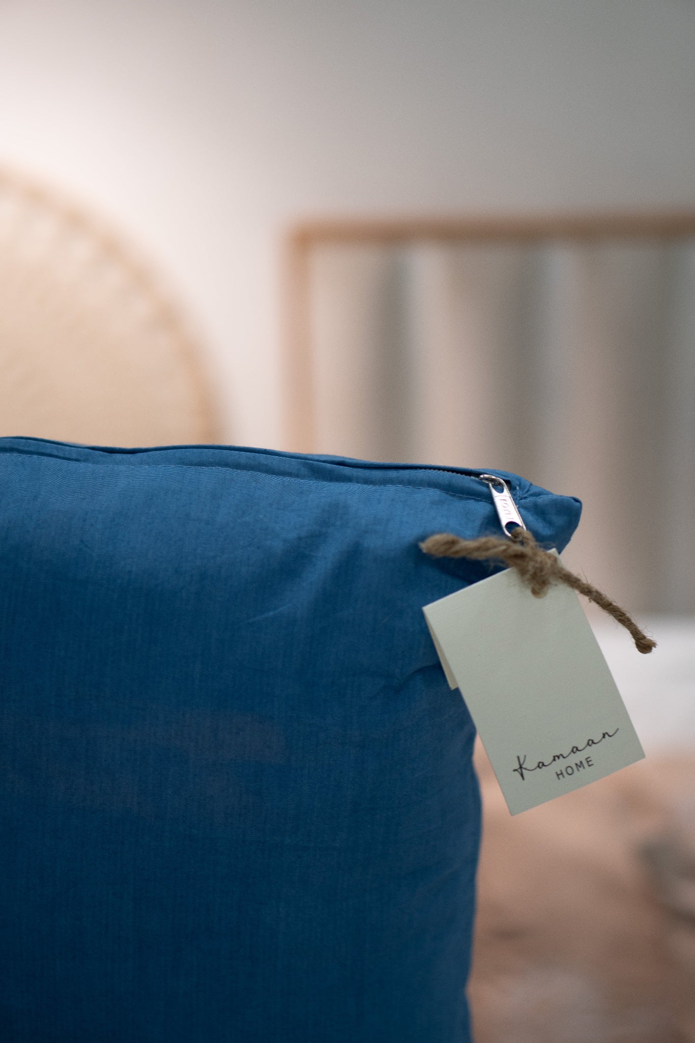 The zip stitching is done in a way to hide the zip. 